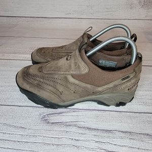 Woman’s Merrell Crystalline Moc Style # J68472 Deep Chestnut Size 7